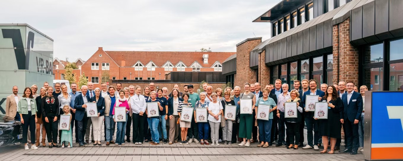 Gruppenbild der Preisverleihung des Nachhaltigkeitspreises